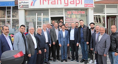 AK Parti Milletvekili Adayları Arefe Gününü Çarşı Merkezde Esnafları Ziyaret Ederek Geçirdi