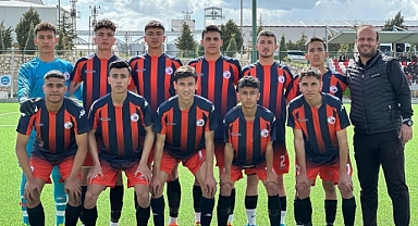 FUTBOLDA YARI FİNALİSTLER BELLİ OLDU