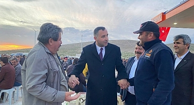 Mahmut Ünüvar, 2 bin kişilik iftarda kasaba halkıyla bir araya geldi