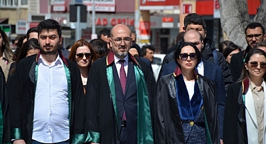 Yılmaz: Umudu Yeniden Büyüten Tüm Meslektaşlarımızın Avukatlar Günü Kutlu Olsun