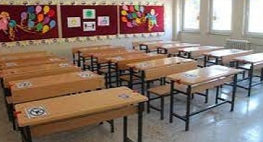 15 Mayıs'ta okullar tatil
