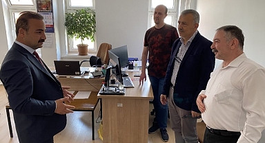 Mesut Soyfidan ekibiyle beraber İl Tarım ve Orman Müdürlüğü, Devlet Su İşleri ile Ziraat Odası Başkanlığı'na ziyarette bulunarak sorunları dinleyip projelerini anlattı. 