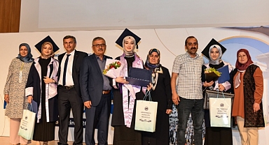KMÜ'DE MEZUNİYET TÖRENLERİ DEVAM EDİYOR