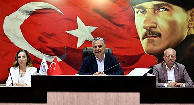 'Deniz Baykal' adı memleketi Antalya’da spor kompleksine verildi