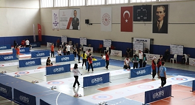 FLOORCURLİNG GENÇLER TÜRKİYE ŞAMPİYONASINDA KUPALAR SAHİPLERİNİ BULDU