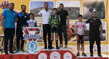 KARAMAN BİSİKLET TAKIMI BAŞARIDAN BAŞARIYA KOŞUYOR
