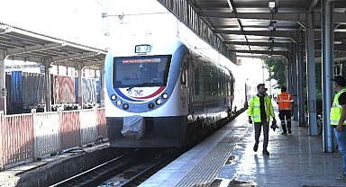Malatya- Sivas Bölgesel Treni ilk seferine uğurlandı