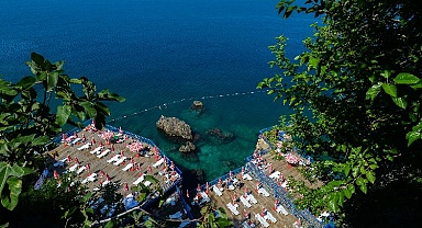 Muratpaşa'nın mavi bayraklı plajları bayram süresince açık