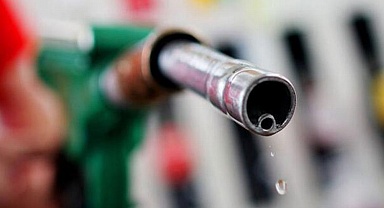 Benzine 2 TL'yi aşan zam geliyor!