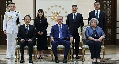 Erdoğan'a 3 büyükelçiden güven mektubu