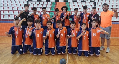 KARAMAN YILDIZLAR ERKEK HENTBOL TAKIMI YARI FİNALDE