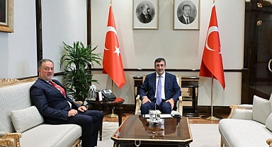Başkan Tatlıdede Cumhurbaşkanı Yardımcısı Yılmaz’la görüştü
