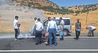 Bingöl’de araç alev almaktan kurtarıldı