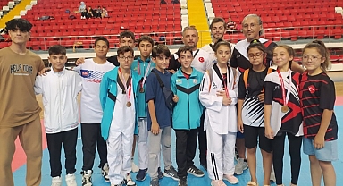 TEKVANDO'DA KARAMAN BAŞARISI