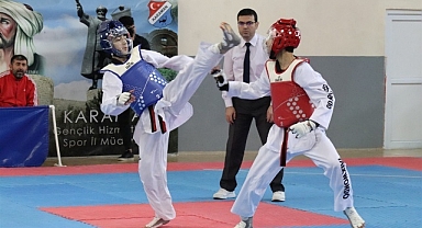 TEKVANDO'NUN YILDIZLARI KARAMAN'DA