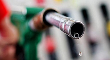 Bugün Motorine Perşembe günüde benzine zam!