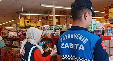 Kocaeli Zabıtası market denetimlerini sürdürüyor