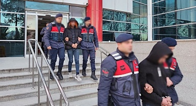 Adıyaman'da 3 ayrı evden hırsızlık yapmışlardı... Tutuklandılar!