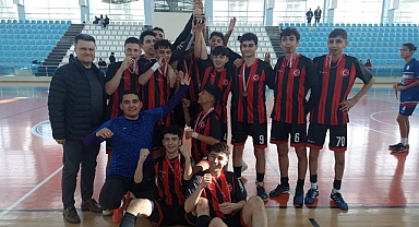 FUTSAL’DA ŞAMPİYON TOKİ ANADOLU LİSESİ