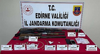 Keşan’da uyuşturucu ve silah ele geçirildi