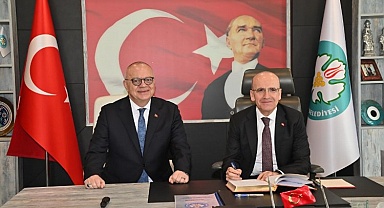 Bakan Şimşek’ten Başkan Ergün’e bütçe övgüsü