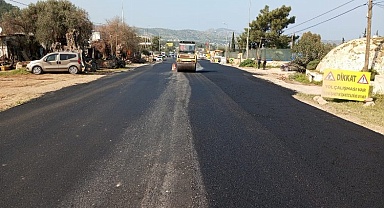 Bodrum’da sıcak asfalt çalışmaları sürüyor
