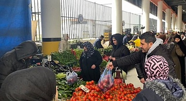 Bursa Arabayatağı’nda konforlu alışveriş başladı