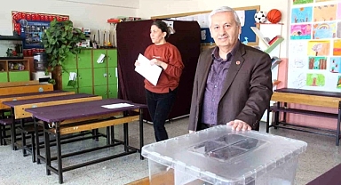 KARAMAN'DA SANDIKLAR AÇILDI