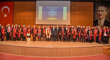 KMÜ’DE ‘AKADEMİK PERFORMANS VE BİNİŞ GİYME TÖRENİ’ YAPILDI
