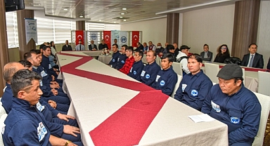 KMÜ'den Türkiye'de ikamet eden göçmen, sığınmacılara eğitim