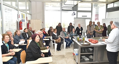 '60+ YAŞAM BOYU ÖĞRENME AKADEMİSİ' TÜM HIZIYLA DEVAM EDİYOR