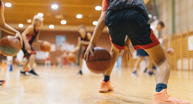 Karaman Akademi Basketbol Spor Kulübü seçilen sporculara burs imkanı sağlıyor
