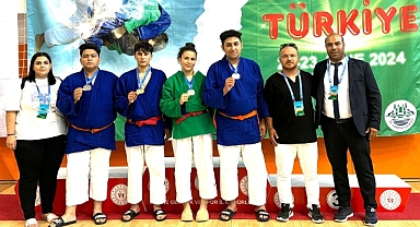 Avrupa Kuraş Şampiyonası’ndan 7 Madalya İle Döndüler