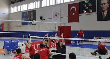 Oturarak Voleybol Erkek A Milli Takımı Karaman'da