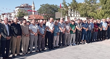 Hamas Siyasi Büro Başkanı İsmail Haniye İçin Gıyabi Cenaze Namazı
