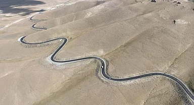 Van -Hakkari yönündeki tüpte sona yaklaşıldı... Virajlar yerini tünele bırakacak