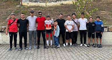 KARAMANLI BİSİKLETÇİ VELİ SARI’DAN ALTIN MADALYA