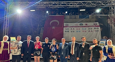 Spor Toto Muaythai Süper Ligi 3.Ayak Turnuvası Sarıveliler'de Yapıldı 
