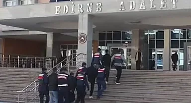 Edirne’de jandarma 5 göçmen organizatörü yakaladı
