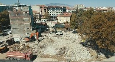 Mezhepler İşhanı’nın Yıkım Çalışmaları Bitti