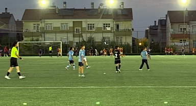 U11 Şenlik Ligi'nde Skandal Kararlar: Minik Futbolcuların Alın Teri Hakem Hatalarına Kurban Ediliyor