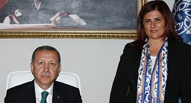 AK PARTİ'YE TOPUKLU EFE SÜRPRİZİ