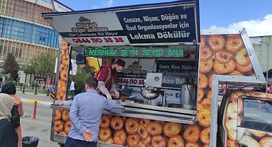 Lokma Döktürme ve Hayır İçin Tatlı Dağıtımı