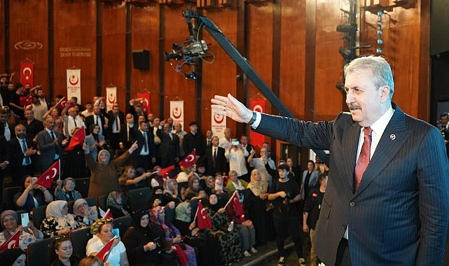 Destici Uyardı: Eğer İsrail bugün durdurulmazsa yarın Türkiye'nin bir bölgesini de sınırlarına katmak için harekete geçecektir