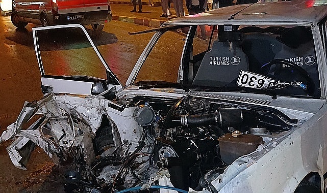 Gülnar'da Tarım İşçilerini Taşıyan Minibüs İle Otomabil Çarpıştı 3 Ölü