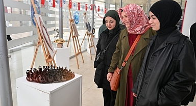 “Aile – Ebedi Hazine” Temalı Seramik Sergisi Sanatseverleri Buluşturdu