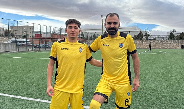 Baba–Oğul Aynı Takımda Ter Döküyor  