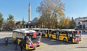 Karaman Belediyesi Toplu Taşımada Rahatlama İçin İki Körüklü Otobüsü Hizmete Sundu