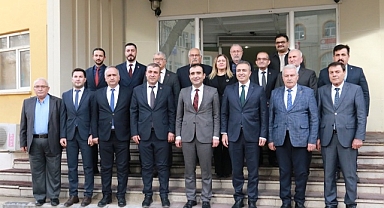 Karaman’da Uyum ve İş Birliği Mesajı: Vali Çiçek’ten Başkan Kalaycı’ya İade-i Ziyaret