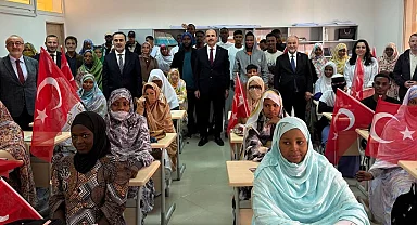 Afrikalı öğrenciler UCLG Başkanı Altay’ı coşkuyla karşıladı